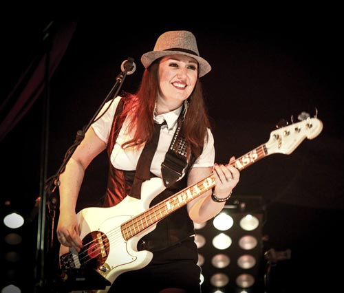 Image of L'dia on Bass