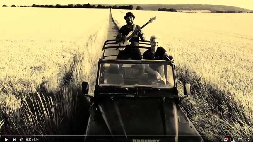 Image of the Video of Sandberg Signature Artist Reggie Worthy